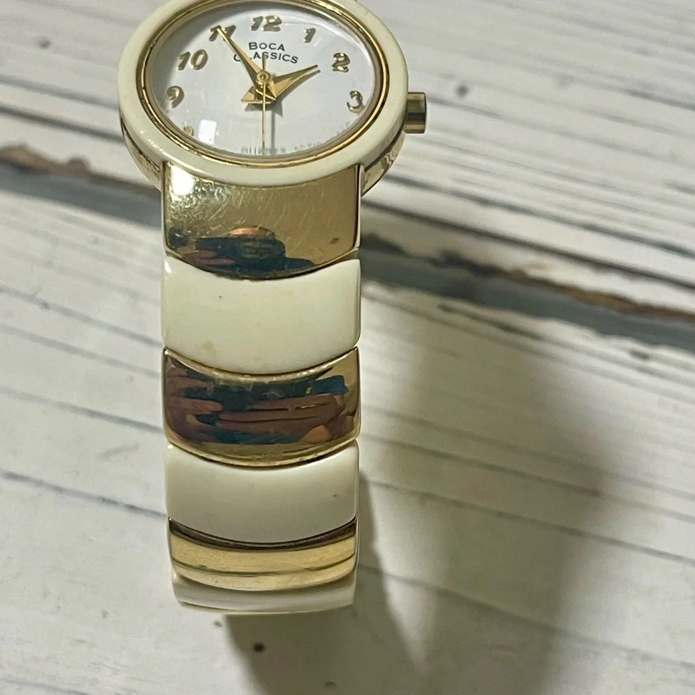 NEW BATTERY Vintage 90's Women’s Bangle Watch Boca Classics Gold White Ivory‎
